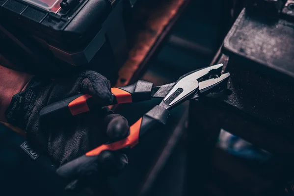 High Leverage Combination Pliers - Image 10